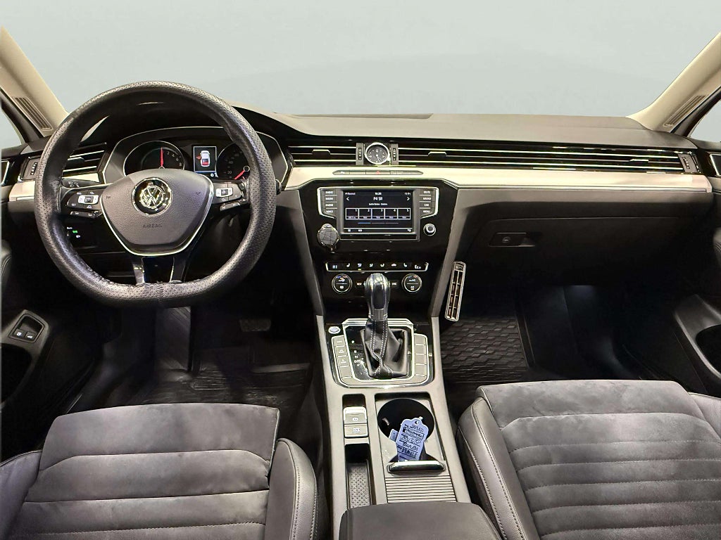 Volkswagen Passat GTE 1.4 TSI ACT GTE S&V hjul, Fullservad, Garanti - miniatyr 10