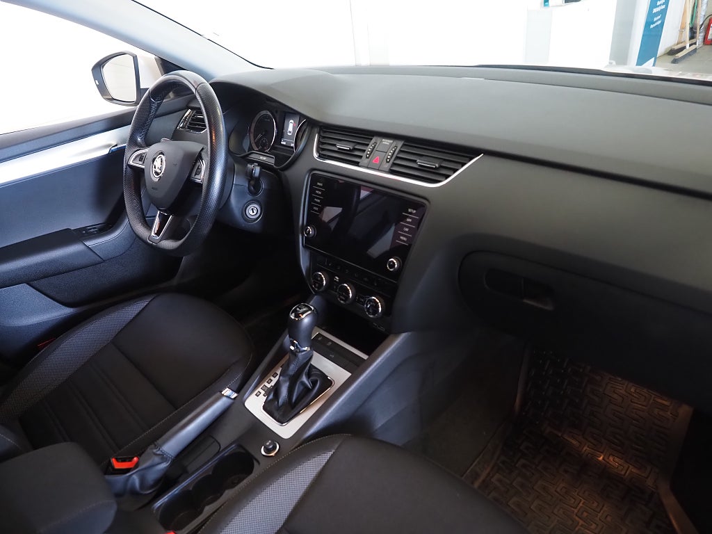 Skoda Octavia Kombi 1.5 TSI 150hk Ambtion | Drag | Värmare | 2020