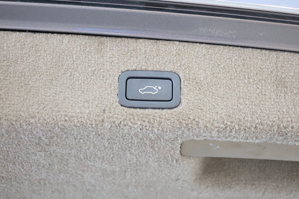Volvo XC70 D5 Summum AWD Aut Keyless PDC BLIS Läder Drag 2011