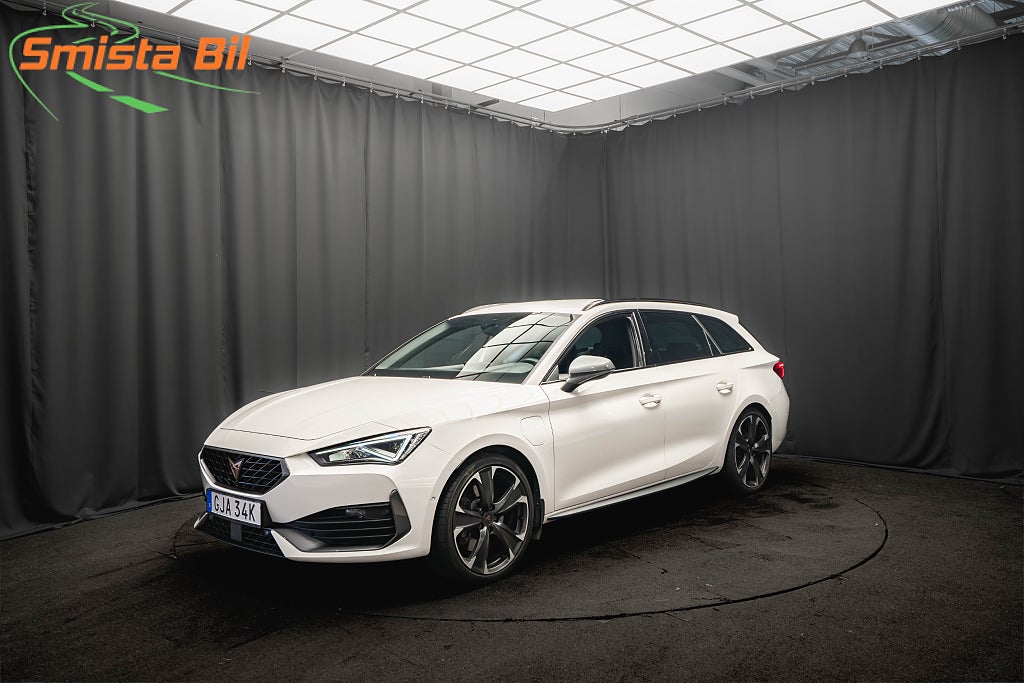 Cupra Leon e-Hybrid DRAG KAMERA 97.8%SoH 1-ÄGARE MOMS