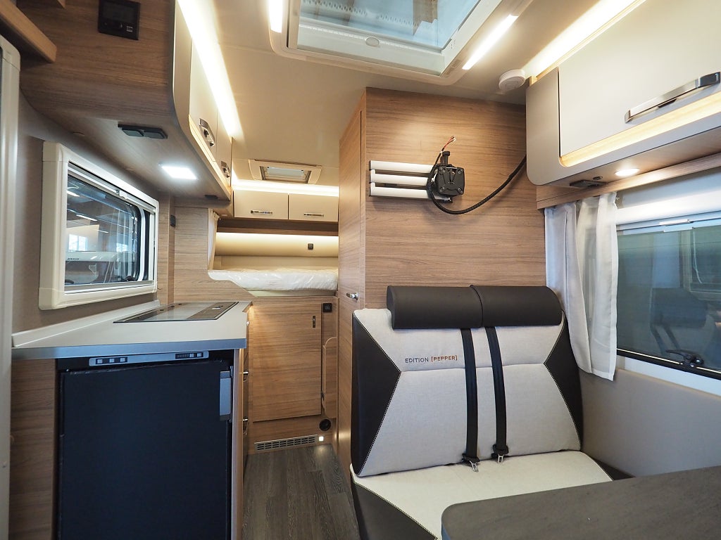 Weinsberg X-Cursion Van Edition Pepper I Aut 150hk I B-kort