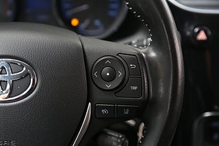 Halvkombi Toyota Auris 16 av 23
