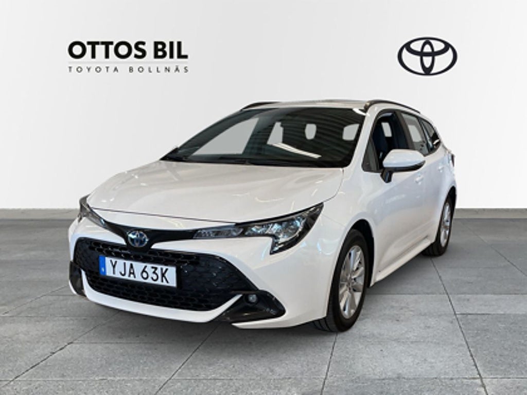Toyota Corolla Touring Sports Hybrid 1.8 e-CVT, 140hk - Active / V-hjul