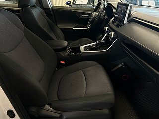 Toyota RAV4 Hybrid AWD-i E-CVT Active S&V-däck/M-värm/Kamera