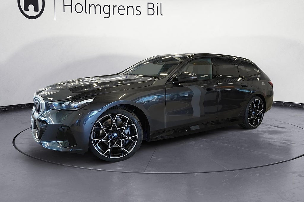 BMW i5 eDrive40 Touring M Sport Active Ed Drag DA H K | Ränta 3,95%