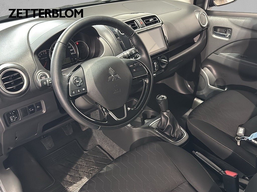 Halvkombi Mitsubishi Space Star 8 av 13