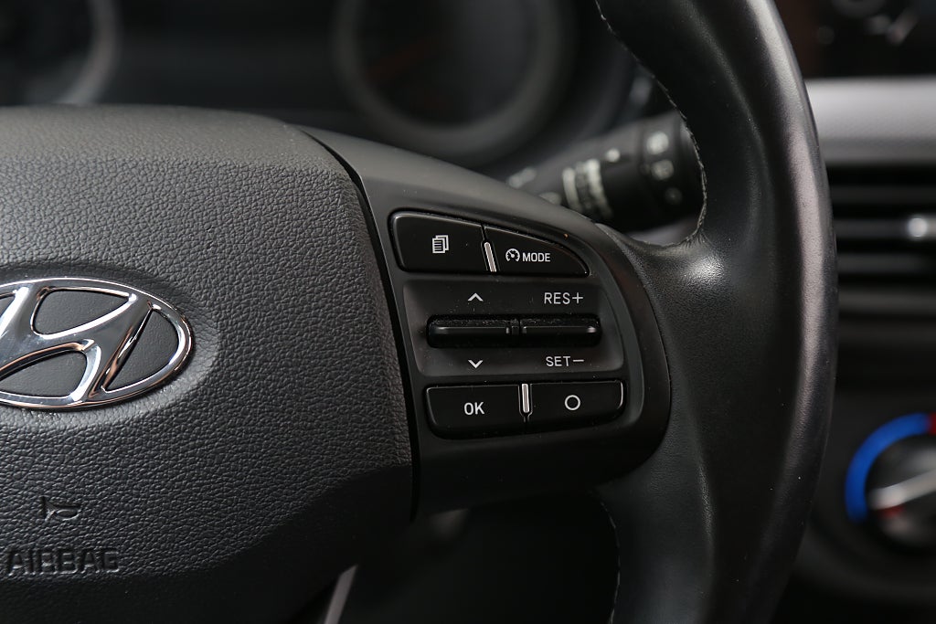 Hyundai i10 1,0 blue 67hk Essential Automat Kamera 1ägare Motorv 2021