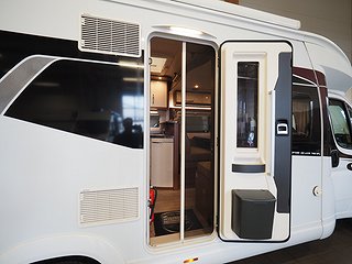 Husbil-halvintegrerad Hobby Optima De Luxe T65 HFL 5 av 18