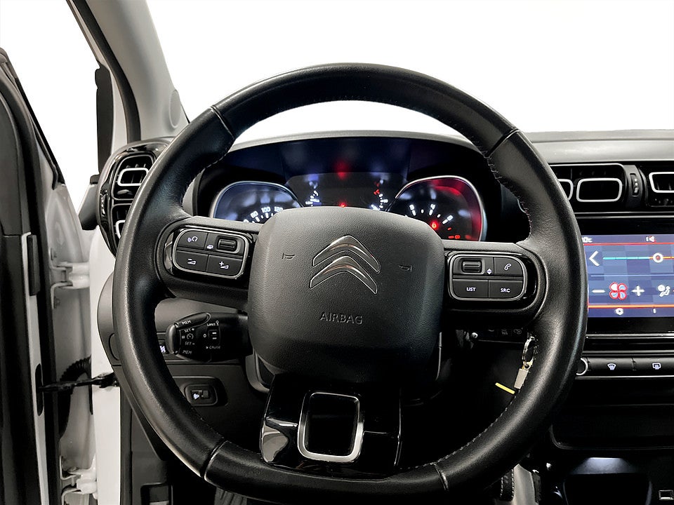 Bild på Citroën C3 Aircross Feel 1.2 PT CARPLAY FARTHÅLLARE 110hk