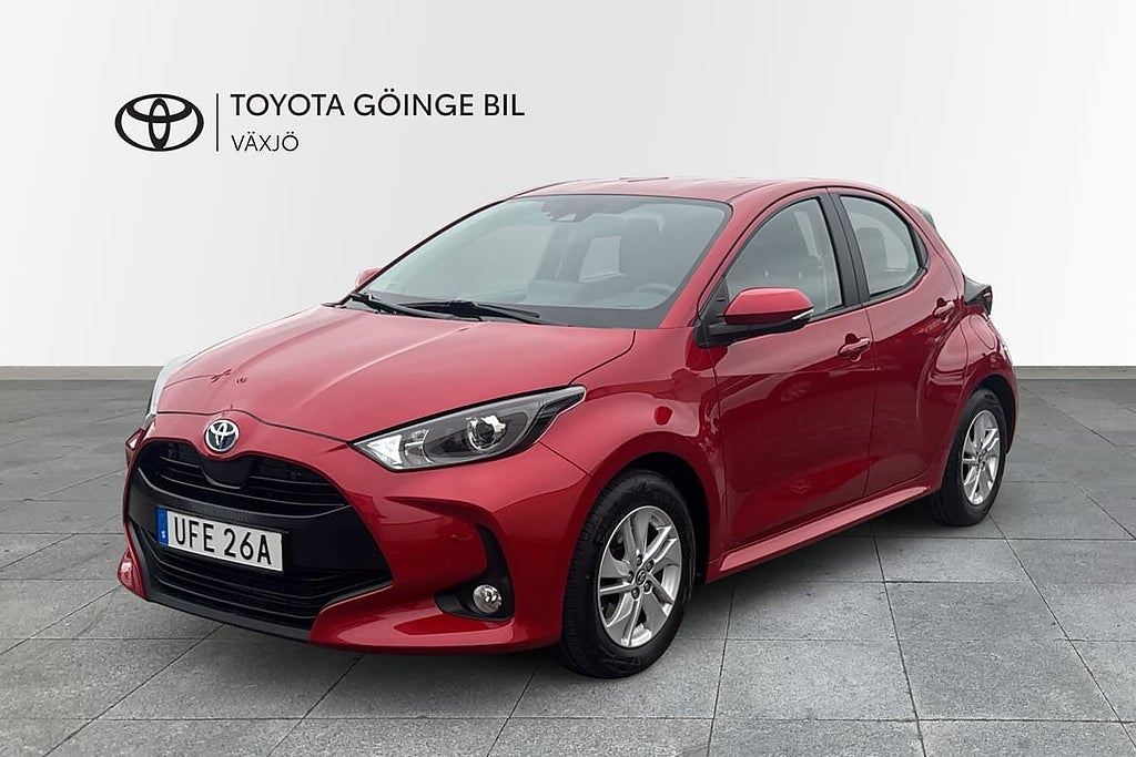 Toyota Yaris Active Komfortpaket P-Sensorer V-hjul