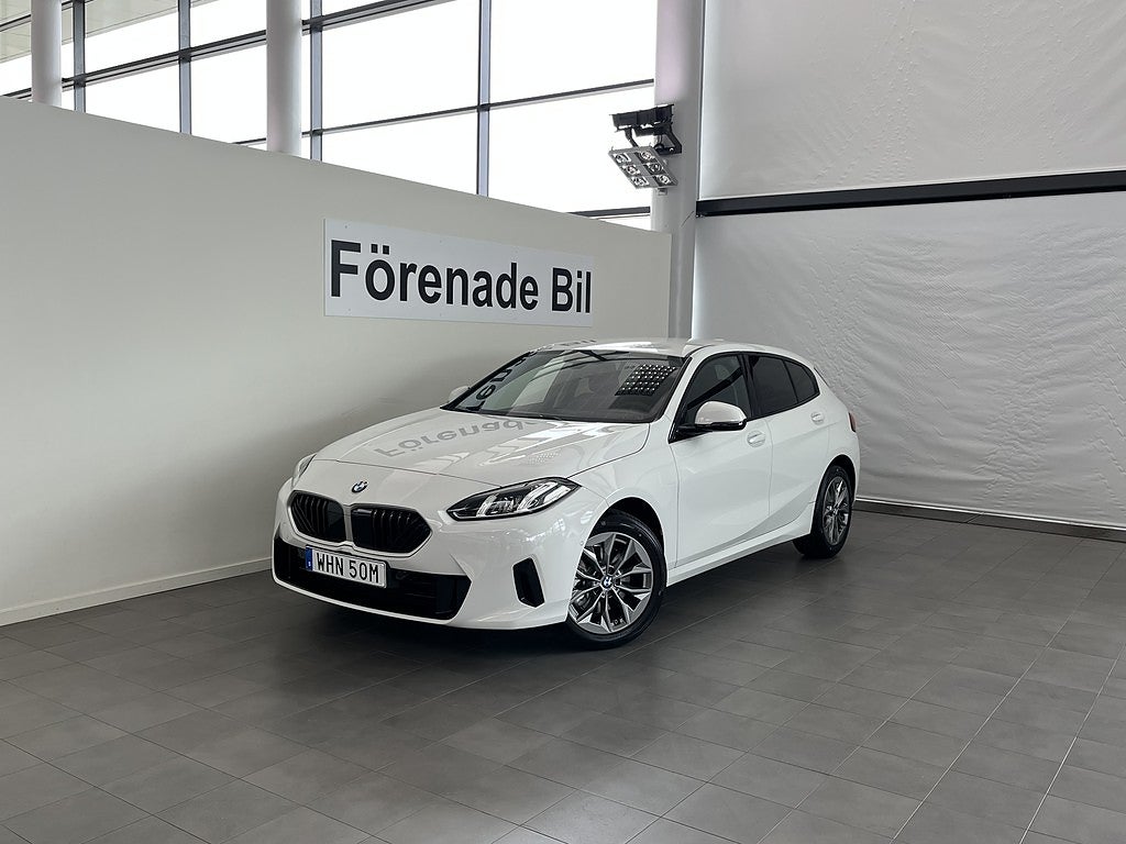 BMW 120 Privatleasing fr. 2998 kr/mån Rattvärme Tonade Rutor