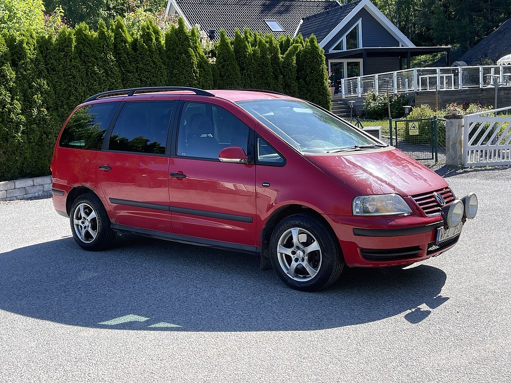 Volkswagen Sharan 7 sits 1.8 T TipTronic, Base, Drag, 150hk, 2005