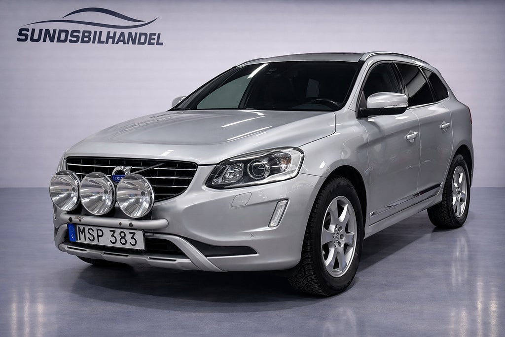 Volvo XC60 D5 AWD Summum NAVI KAMERA VÄRMARE PANO KEYLESS H&K Ljud