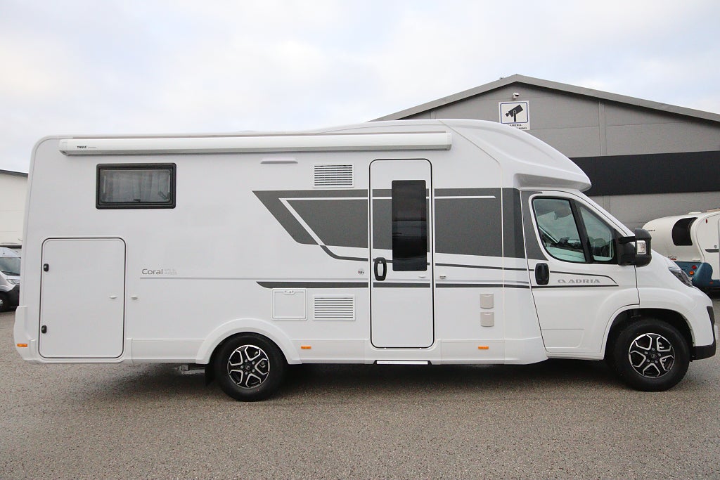 Adria Coral Axess 670 SL Citroen 35L (140 hk)