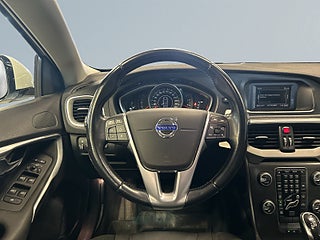 Volvo V40 D2 Powershift M-värm/P-värma/High Performnce system/S&V – bild 9