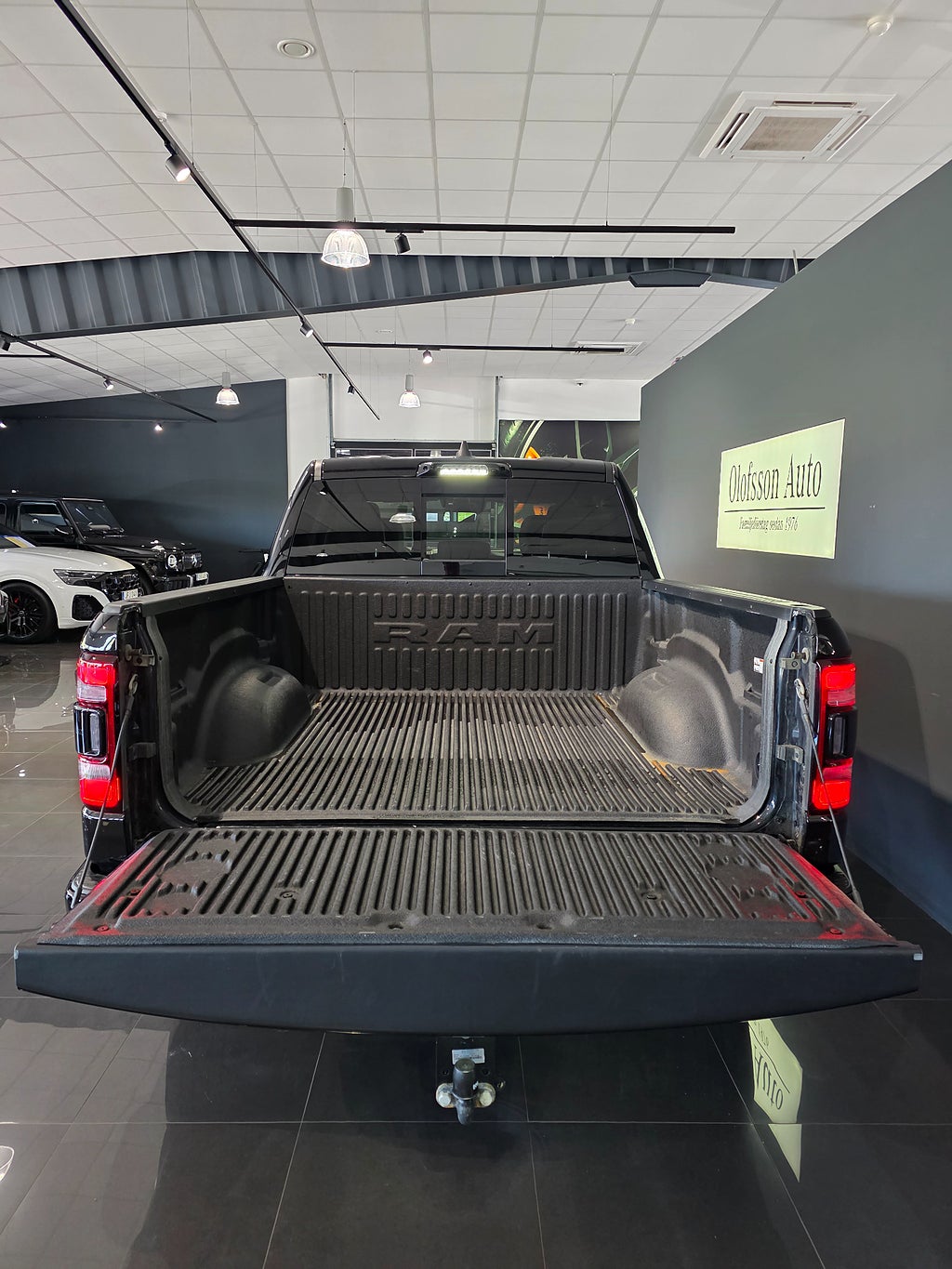 Dodge Ram 1500 Crew Cab Larami Night 5.7 V8 HEMI Flex Fuel 4×4 401hk - bild 17
