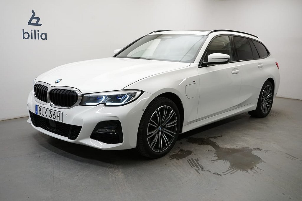 BMW 330e xDrive Touring M Sport, Dragkrok, Navigation, Taklucka