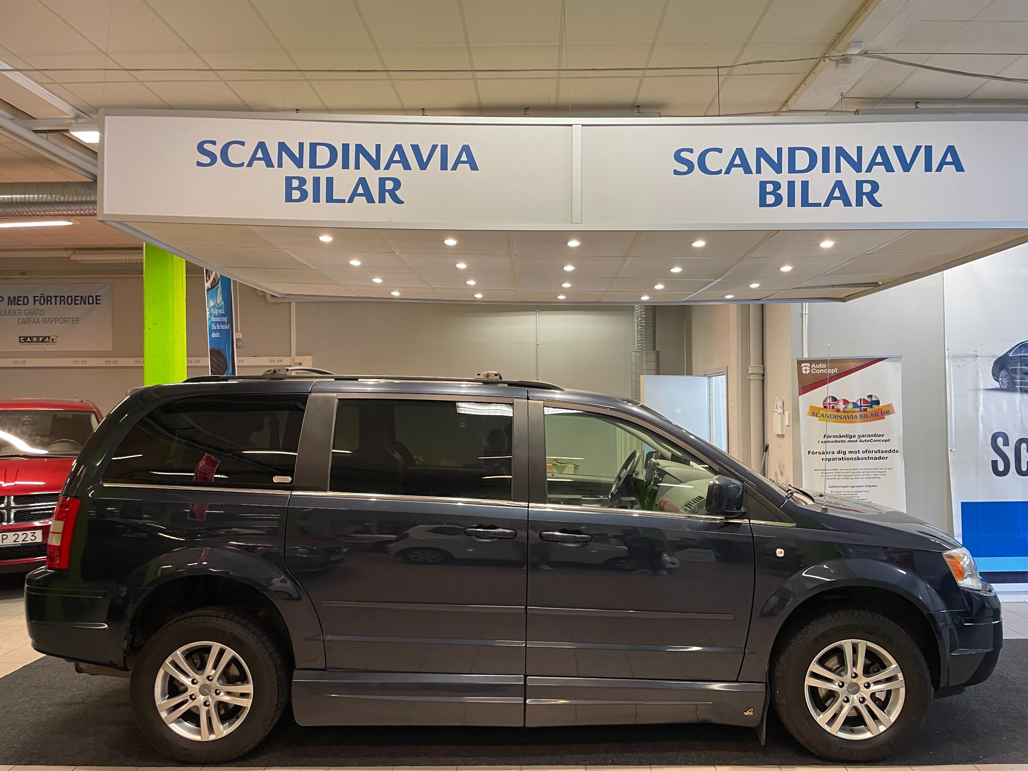 Chrysler Town & Country 2008, photo 5/41