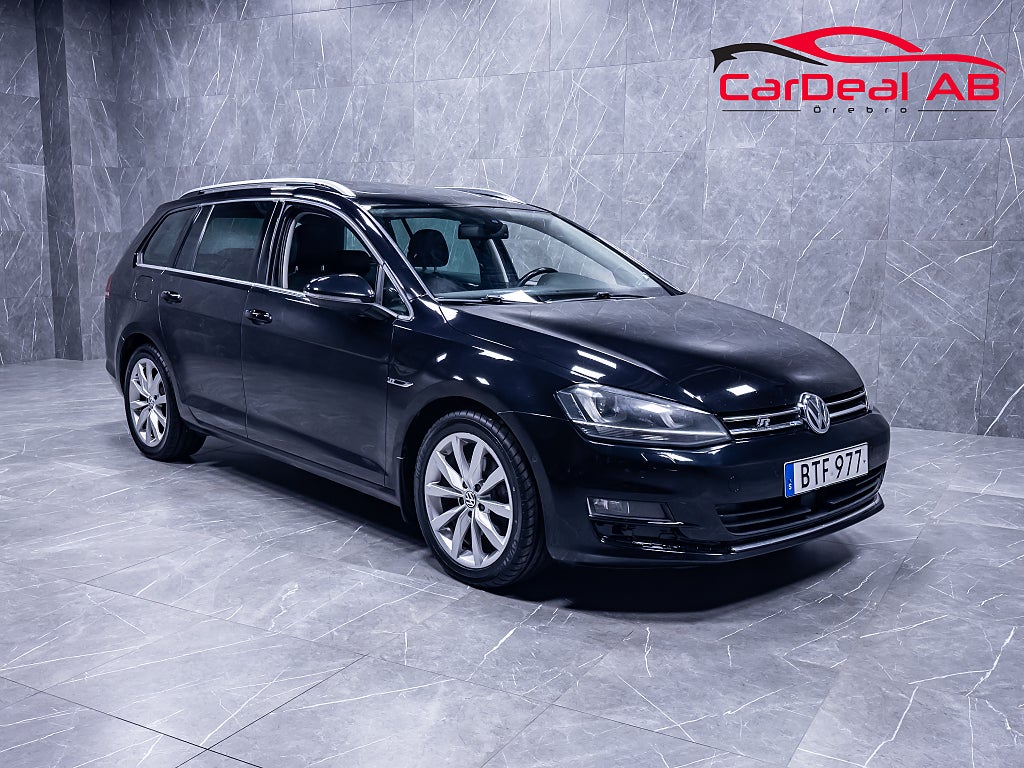 Volkswagen Golf Sportscombi 2.0 TDI R-Line Värmare Pano Kamera Massage