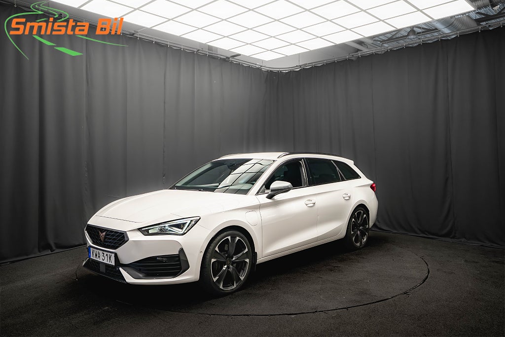 Cupra Leon e-Hybrid DRAG KAMERA ELSTOL MINNE 1-ÄGARE MOMS