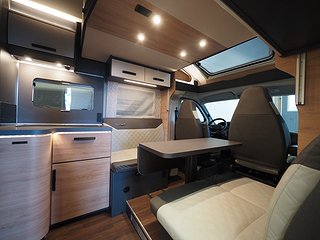 Husbil-halvintegrerad Knaus L!ve Wave 700 LX 5 av 22