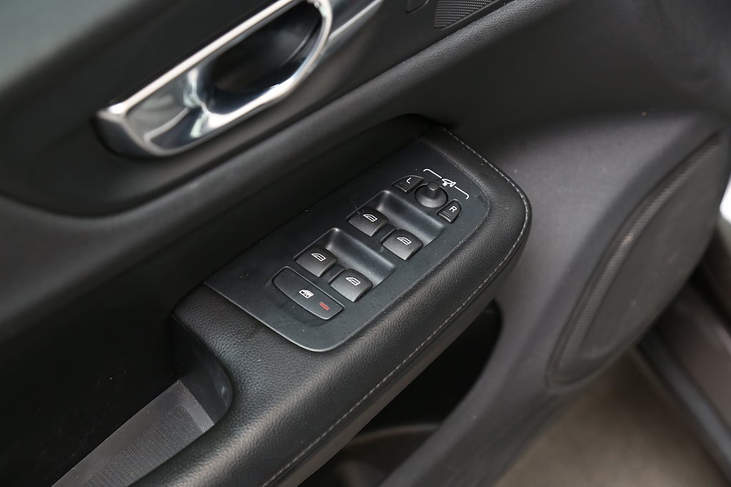 Volvo V60 B4 197hk Diesel Momentum Aut Kamera VOC Leasbar