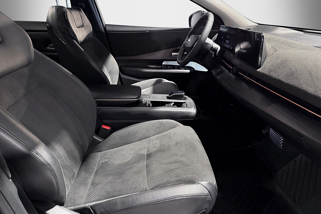 Nissan Ariya 87kwh | EVOLVE | Moms | All utrustning 2023