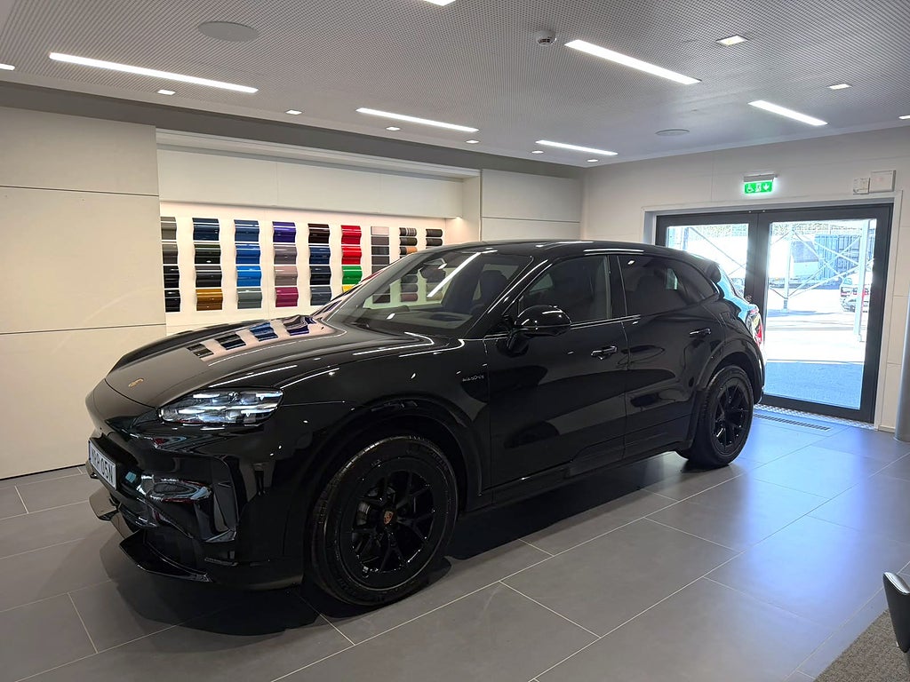 Porsche Cayenne S Electric