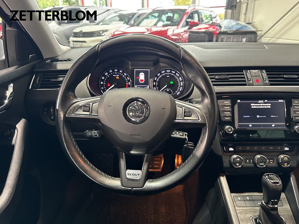 Kombi Skoda Octavia 12 av 15