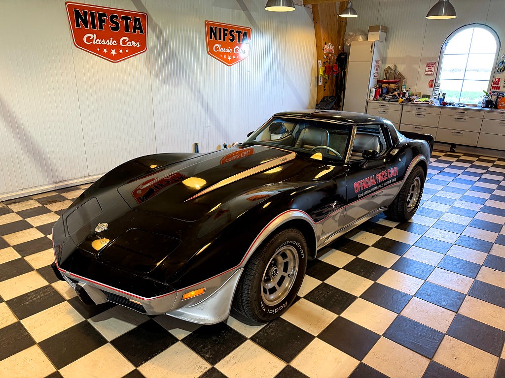 Chevrolet Corvette L-82 Hydra-Matic