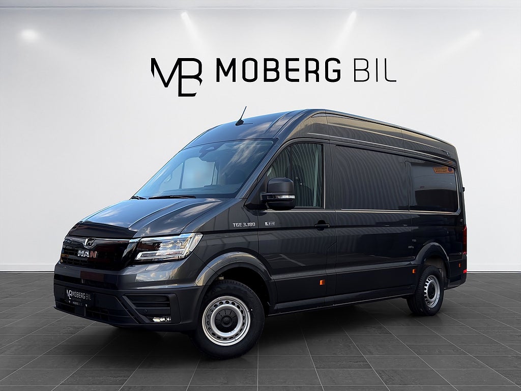 MAN TGE Skåpbil 4X4 L3H3 177hk Drag B-Kamera 3-Sits MOMS