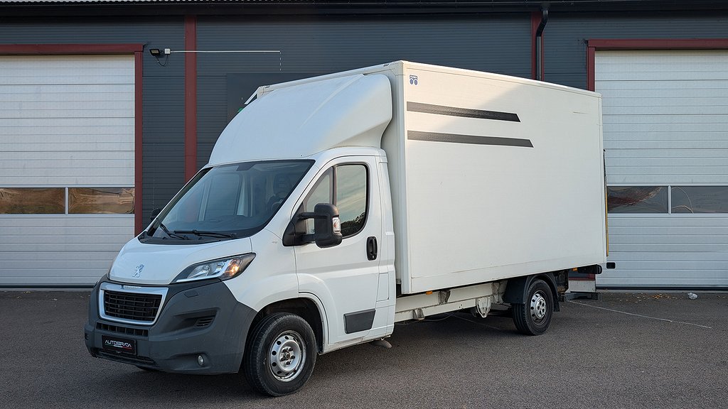 Peugeot Boxer Chassi Cab 335 2.2 HDi Eu5 | MOMS | 3,95 % |