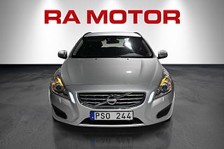 Kombi Volvo V60 2 av 24