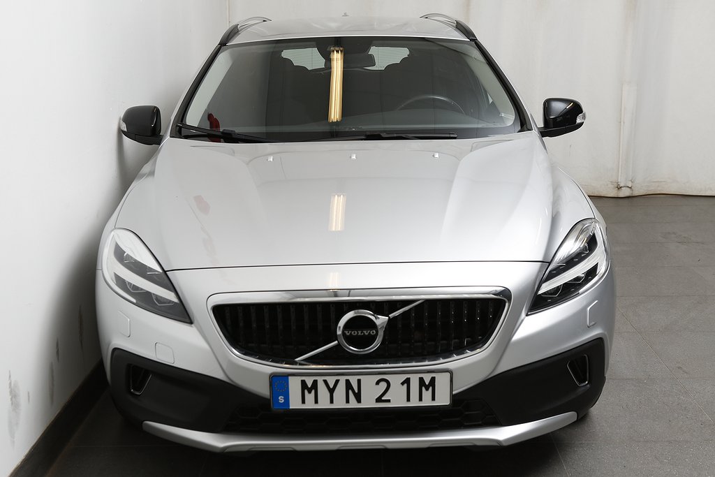 Volvo V40 Cross Country D3 150hk Kinetic Dragkrok Leasbar 2019