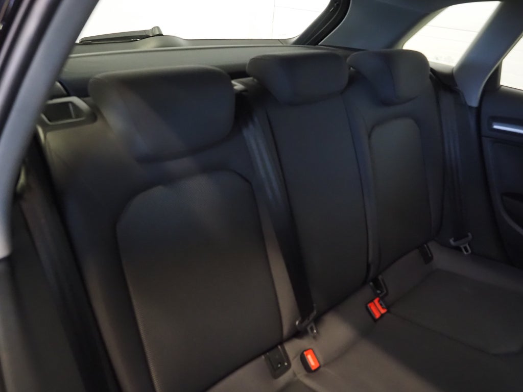 Audi A3 Sportback 35 TFSI 150hk Proline | Dragkrok | 2020