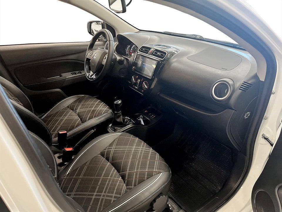 Bild på Mitsubishi Space Star 1.2 MIVEC 71hk B-KAMERA BLUETOOTH