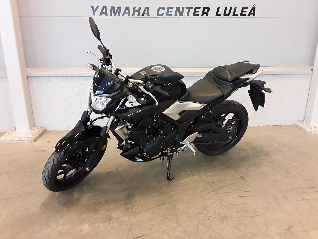 Yamaha MT-03 