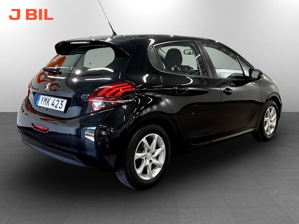 Bild på Peugeot 208 Active 1.2 PT 82hk Aut BLUETOOTH FARTHÅLLARE