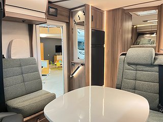 Husbil-halvintegrerad Kabe Travel Master Royal X 780 LQB 13 av 31