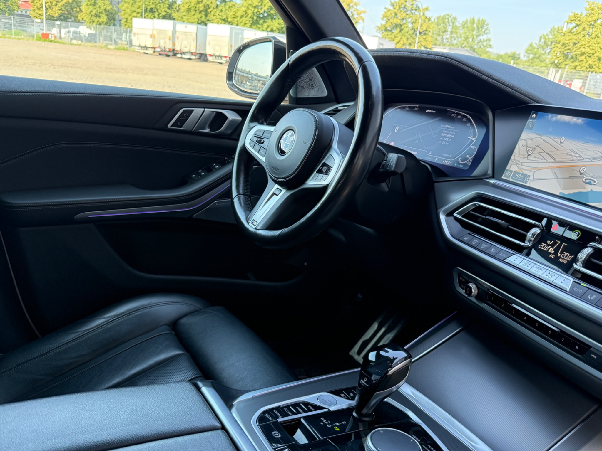 BMW X5 xDrive45e M sport / B&W 2021, photo 6/10