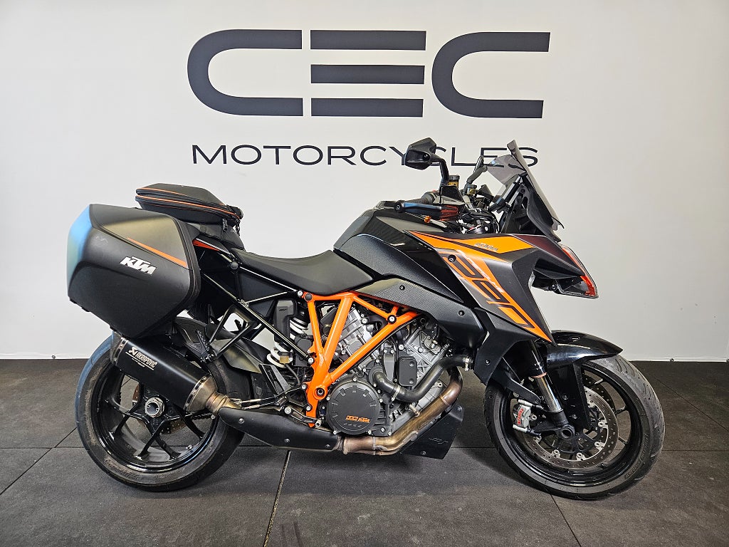 KTM 1290 SUPERDUKE GT 