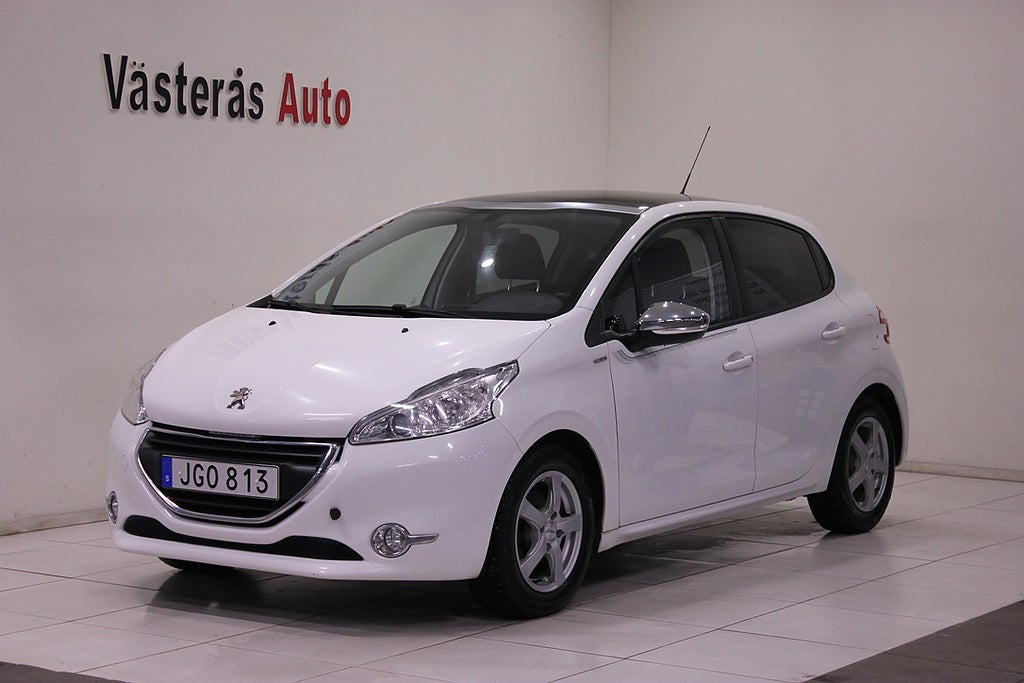 Peugeot 208 5-dörrar 1.2 VTi Panorama tak  11000 Mil 82hk 