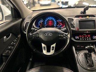 Kia Sportage 2.0 CRDi AWD S&V-däck/MoK/Drag/Kamera/Pano/S&V
