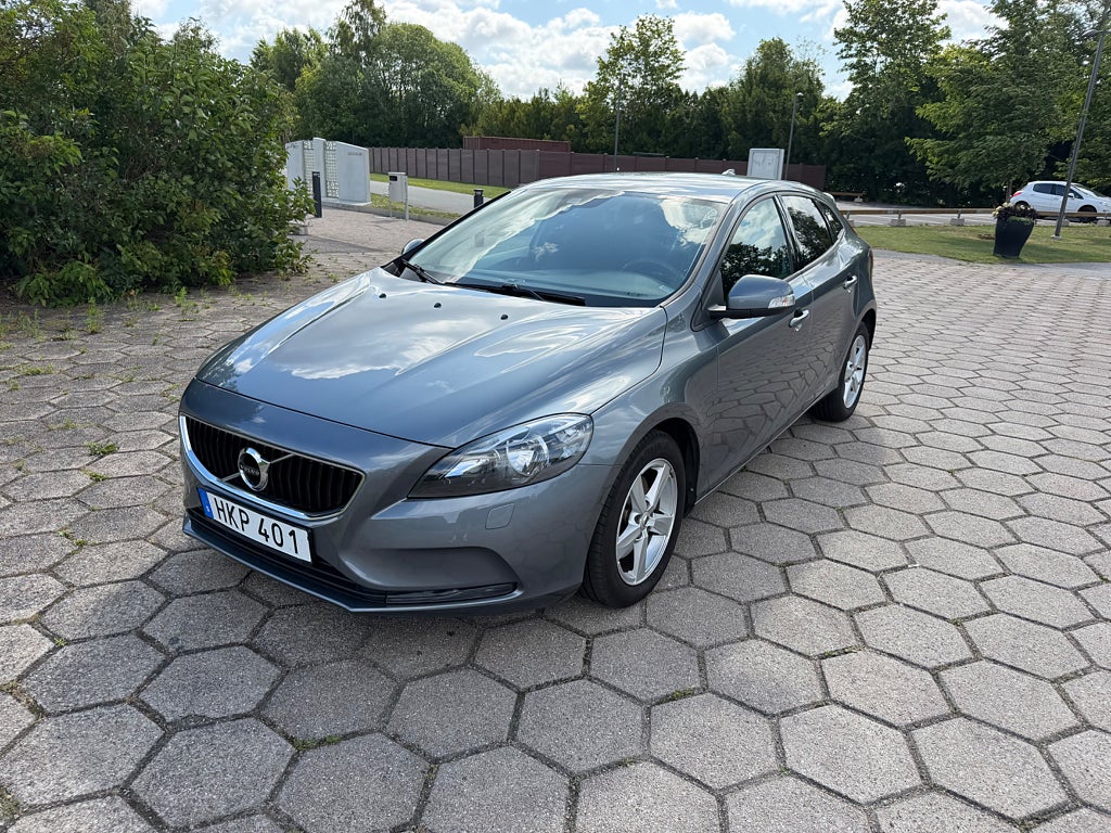Volvo V40 T3 Dragkrok Kamrem bytt 