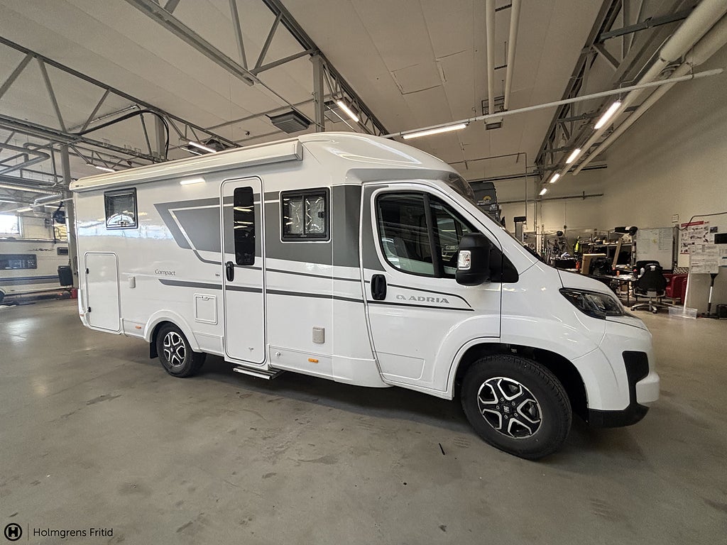 Adria Compact 