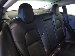 Sedan Tesla Model 3 13 av 23