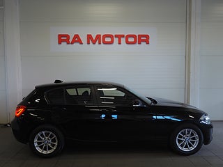 Halvkombi BMW 118I 4 av 20