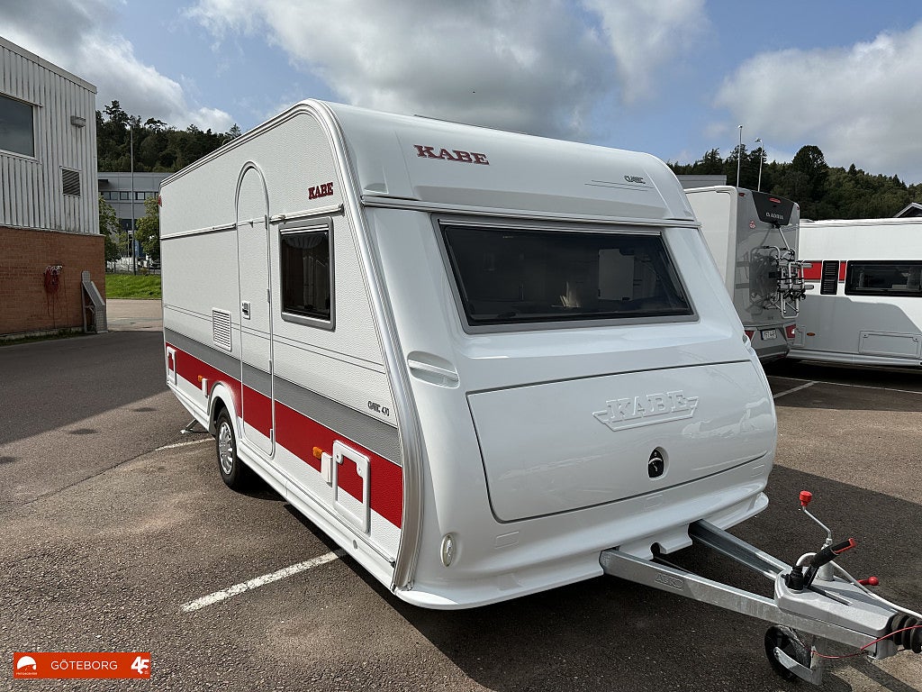 Kabe CLASSIC 470 XL KS *Året runt / Dubbelbädd / Kompakt