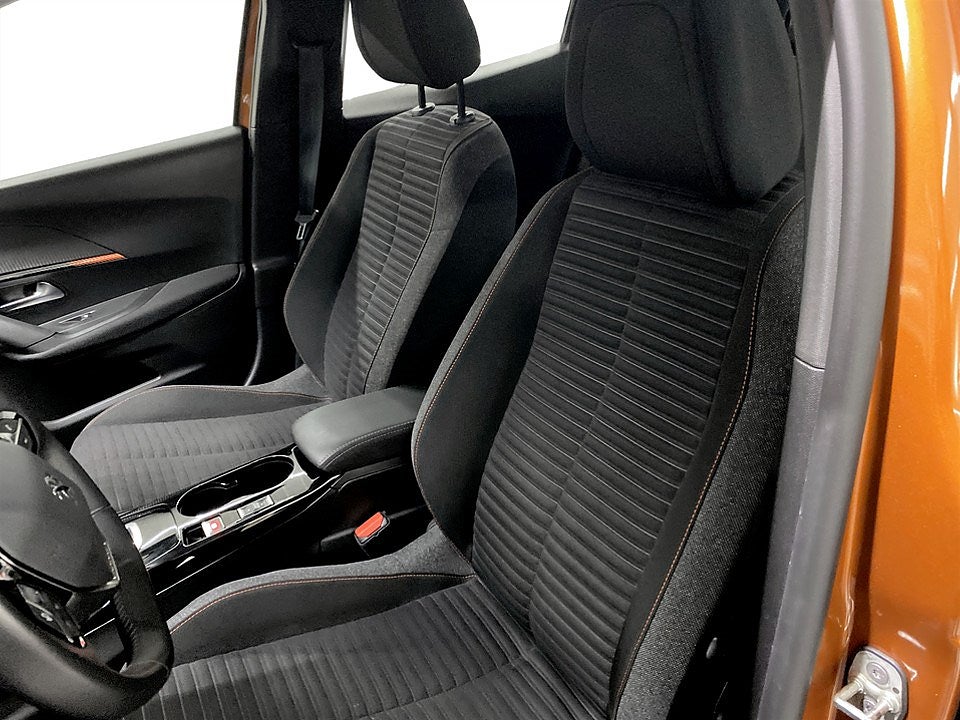 Bild på Peugeot E-2008 Active Pack 50 kWh 136hk Aut - CARPLAY