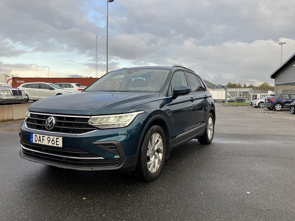 Volkswagen Tiguan Life 1.5 TSI Värmare Drag Inkommande